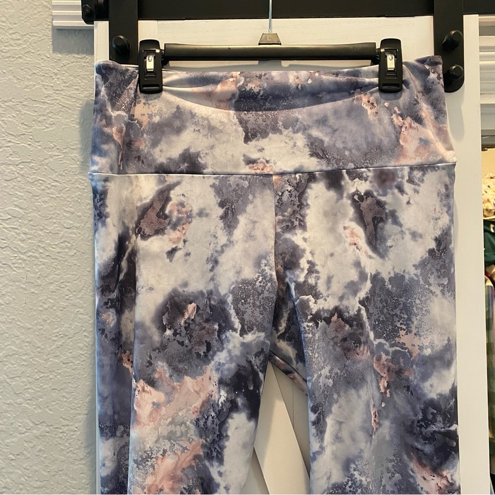 ONZIE leggings size L